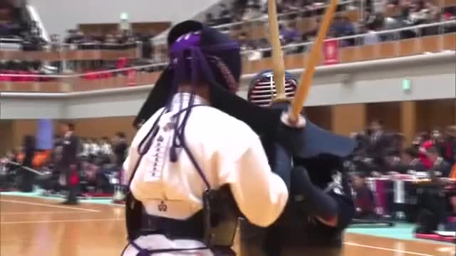 魁星旗争奪全国高校剣道大会が開幕　国内外の324チームが日本一目指し熱戦繰り広げる　秋田市